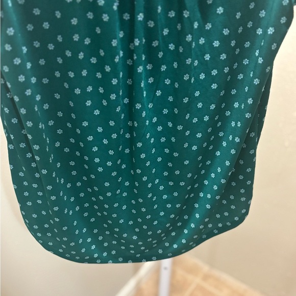 Ann Taylor Teal Sleeveless Blouse with Dot Pattern - Picture 3 of 7